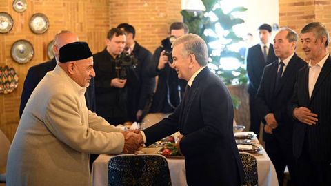 Шавкат Мирзиёев ознакомился с туристическими объектами на территории Старого города в Ташкенте