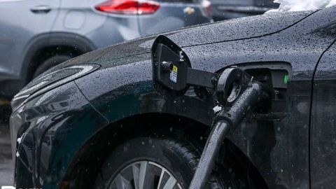 В Узбекистане водители такси на электромобилях могут получить ряд льгот