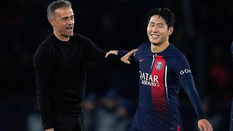 Луис Энрике “ПСЖ”нинг кореялик футболчисини жамоада олиб қолди — Marca