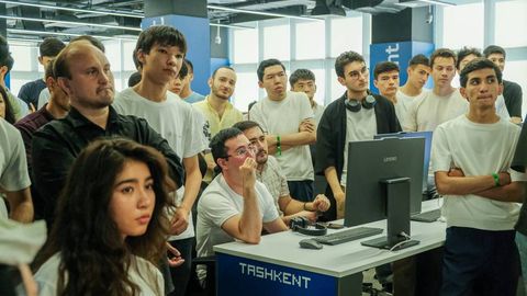 School 21 бўлажак IT мутахассислари учун саралаш босқичи муддатини 14 кунгача қисқартириб, таълим имкониятларини янада кенгайтирмоқда