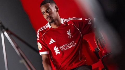 Англия клублари 2025 йил трансферлар учун рекорд миқдорда пул сарфлаган