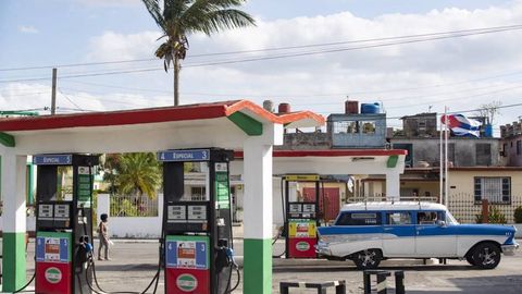 AQSH blokadasi sabab Kubada atigi 2–3 haftaga yetadigan neft zaxiralari qoldi