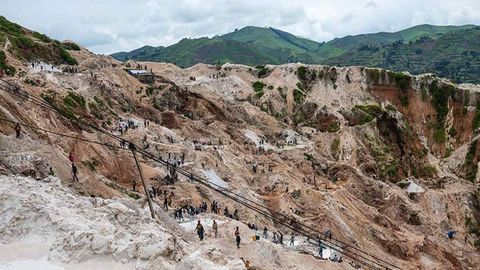 Марказий Африкадаги шахта қулаши оқибатида 200 дан ортиқ киши ҳалок бўлди