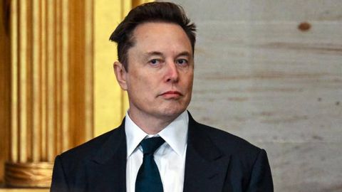 Илон Маск Эпштейннинг мижозлари рўйхатидаги ҳеч бўлмаганда биттасини ҳибсга олишга чақирди