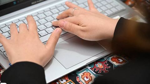 Uzbekistan allows citizens to correct residence and property records with online applications 