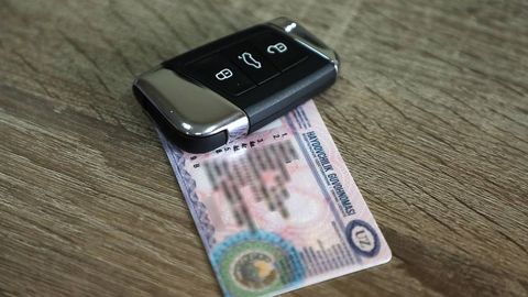 В Узбекистане ввели новые правила получения водительских прав категорий «A» и «B»