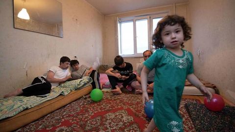 Россия ҳарбий рўйхатга турмаган мигрантларнинг болаларини фуқароликдан маҳрум қилади