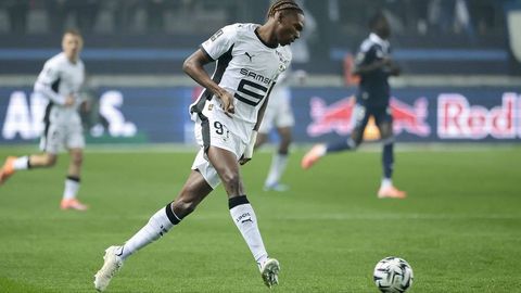 “Ливерпуль” 20 ёшли франциялик ҳимоячи трансферини эълон қилди