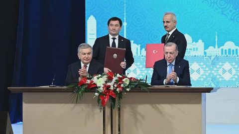 Uzbekistan and Turkiye sign agreements to boost Middle Corridor freight transport 