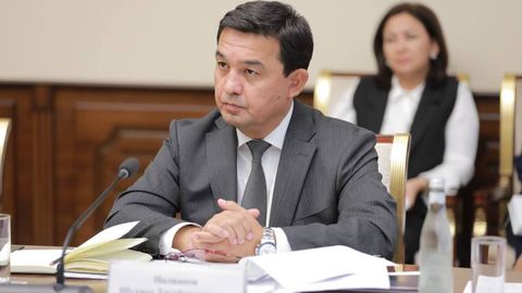 “Тасдиғини топмади”. Олий суд — Жиззахда банк ходимаси ўзгалар номига кредит олганига судья алоқадорлиги ҳақида