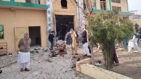 Pokistondagi masjidda yuz bergan portlash oqibatida o‘ttizdan ortiq odam vafot etdi