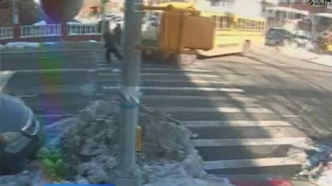 11-летняя девочка из Узбекистана погибла под колесами школьного автобуса в Нью-Йорке