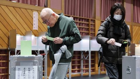 Японияда парламент сайловлари бошланди: амалдаги бош вазир коалицияси ғалаба қозониши мумкин