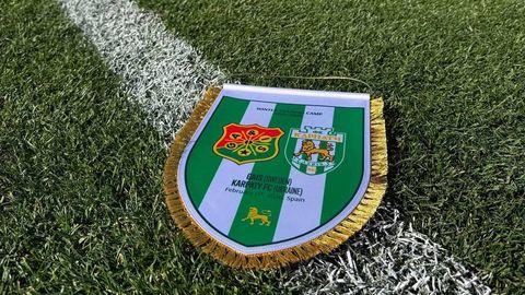 Rus tilida muloqot qilgan futbolchi Ukraina klubi sardorligidan mahrum qilindi