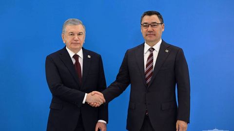 Shavkat Mirziyoyev Qirg‘iziston prezidenti bilan telefon orqali muloqot qildi