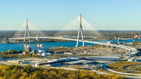 Трамп АҚШ ва Канада ўртасидаги янги кўприк очилишини тўхтатиш билан таҳдид қилди