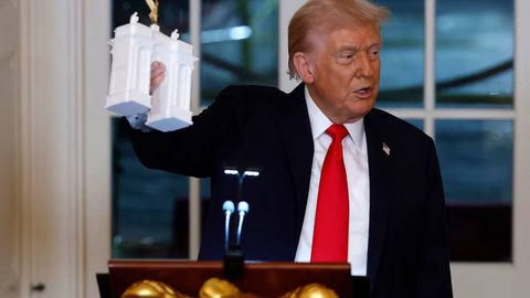 CNN: Трамп Вашингтонда 20 қаватли бино баландлигидаги ғалаба аркини қурмоқчи