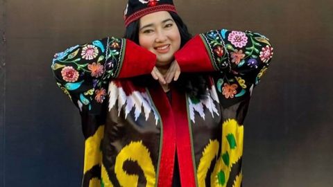 “Farzandsizligim — og‘riqli nuqtam emas”. Indira Miftaxova oylik daromadi va ozish uchun oshqozonini kestirmasligi haqida