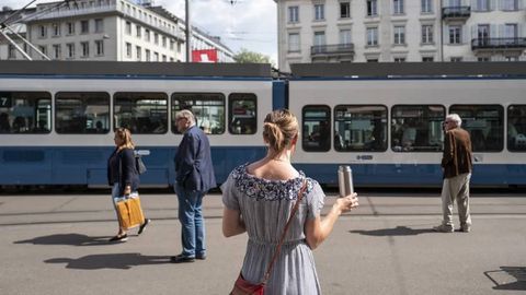 Швейцария аҳолини 10 млн киши билан чекламоқчи