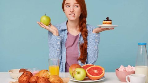 “Кам овқатланаман, лекин озмаяпман”: вазн ташлашга тўсқинлик қиладиган 6 омил