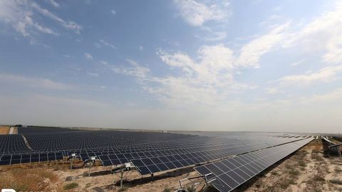 Сделано солнцем и ветром: С начала года в Узбекистане произвели 1 млрд кВт·ч зеленой электроэнергии