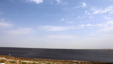 Uzbekistan generates 1bn kWh of solar and wind power since start of 2026
