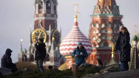 Польша фуқароларини Россияни тарк этишга чақирди