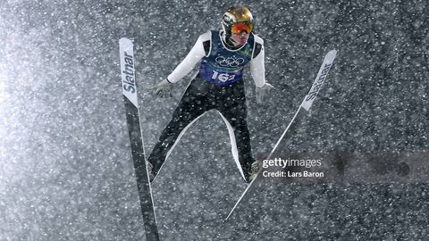 Қишки Олимпиада–2026. Янгиланган жаҳон рекорди ва тоғ чанғисидаги гегемонлик — Олимпиаданинг ўнинчи кунида қандай натижалар қайд этилди?