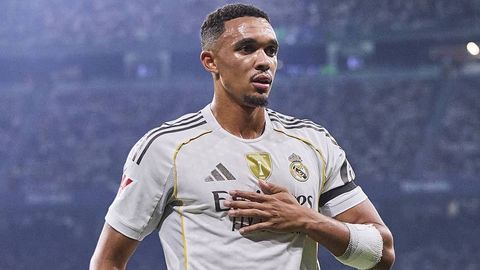 Арнольд “Ливерпуль”га қайтиши мумкин — Mirror