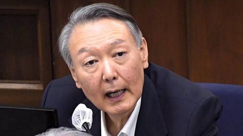 Жанубий Корея собиқ президенти умрбодга қамалди