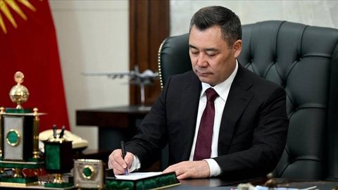 Қирғизистонда аёллар ва болаларга нисбатан зўравонлик учун умрбод қамоқ жазосини тайинлаш тўғрисидаги қонун имзоланди