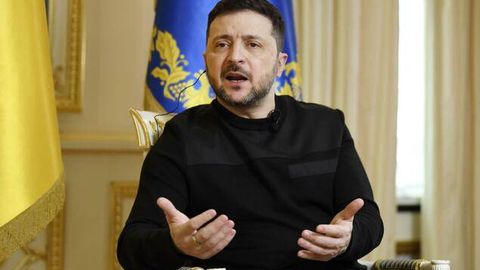 “Ўз ҳудудимиздан чиқиб кета олмаймиз. Мустақиллик эвазига муроса бўлмайди” — Зеленский