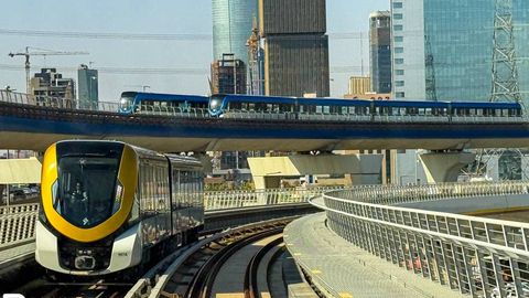 Гиннес рекордчиси, ҳайдовчисиз поездлар ва тоифаланган вагонлар — Ар-Риёд метросидан фоторепортаж