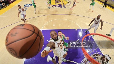 Lebron Jeyms NBA’da tarixiy rekord o‘rnatdi