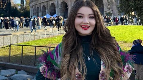 “Эрталаб мени уйғотадиган ходимим бор”. Зебо Раҳимова блогерларга ҳасади ортидан келган омад ва қолдирилган тўйи ҳақида