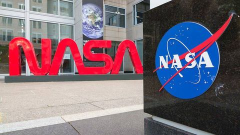 NASA наградило двух ученых из Узбекистана за вклад в изменение орбиты астероида