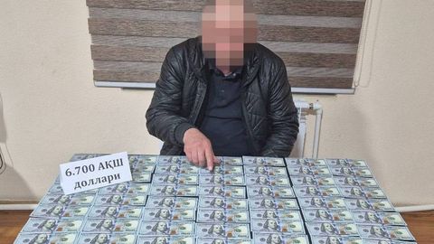 Жиззахда ҳокимлик ходими 6,7 минг долларни ноқонуний олганида қўлга тушди