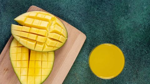 Хориждан келтирилган мевалар орқали юқадиган хавфли вирус ҳақида огоҳлантириш берилди