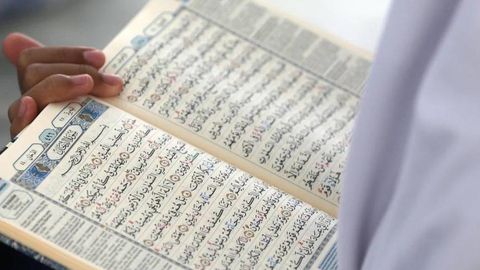 Malayziyada Qur’onni tahqirlagan talaba hibsga olindi