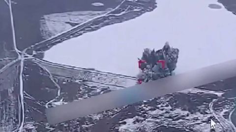 Россия Донецкдаги дамбага уч тонналик бомба ташлади (видео)