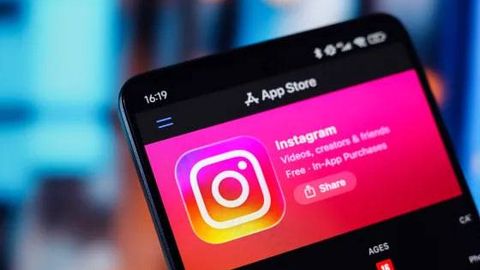 Instagram o‘smirlar suiqasd haqida ma’lumot qidirsa, ota-onalarni ogohlantiradi