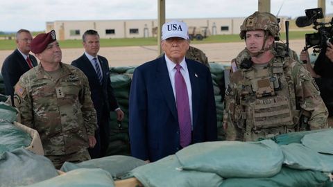 Трамп Эрон билан урушда америкалик аскарлар ўлиши мумкинлигини айтди