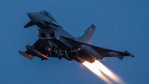 Британия ҳарбийлари Ироқ осмонида Эрон дронини уриб туширди