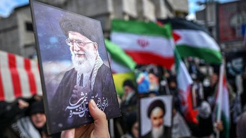 Высокие технологии и разведка: как вычислили местонахождение аятоллы Хаменеи