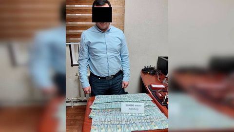 Toshkentda FVV xodimiga 30 ming dollar pora taklif qilgan tadbirkor qamoqqa olindi