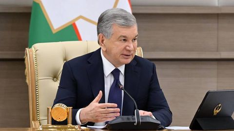 Президент қалбаки дорилар савдоси учун жавобгарликни кескин кучайтириш бўйича топшириқ берди