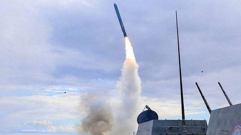 Эрон Туркияга иккинчи бор баллистик ракета учирди