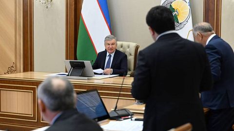 Президентга нефть ва газ соҳасида белгиланган вазифалар ижроси бўйича ҳисобот берилди