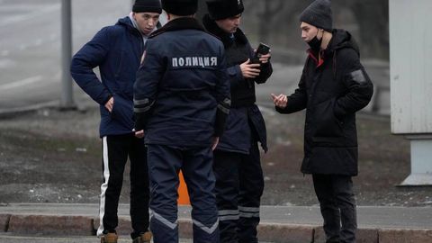 Қозоғистон Россиядан кўчиб келганларни депортация қилиши мумкин