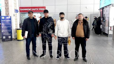 Халқаро қидирувда бўлган Ўзбекистон фуқаролари Баҳрайн ва АҚШдан экстрадиция қилинди